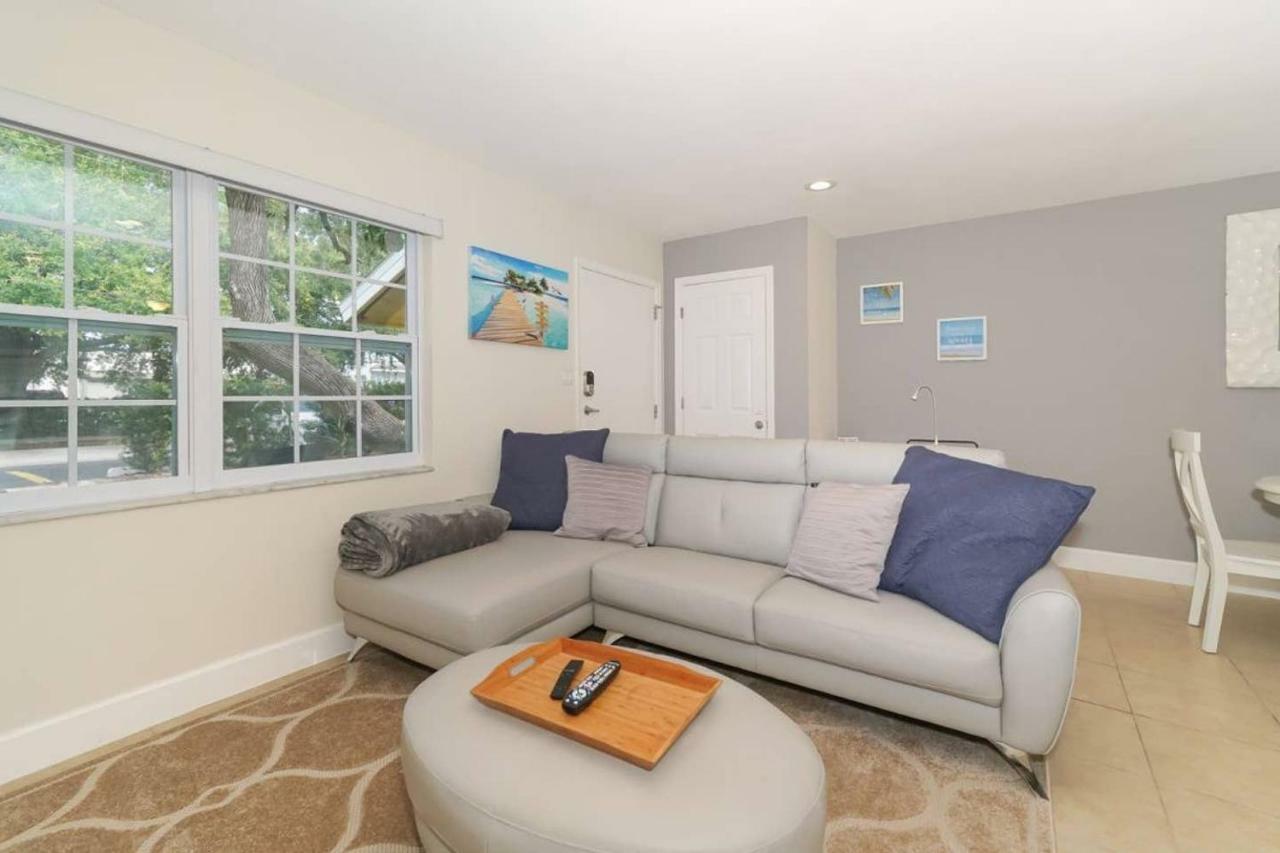 Lovely Cottage - Close To Siesta, Shops & Dining Sarasota Eksteriør bilde