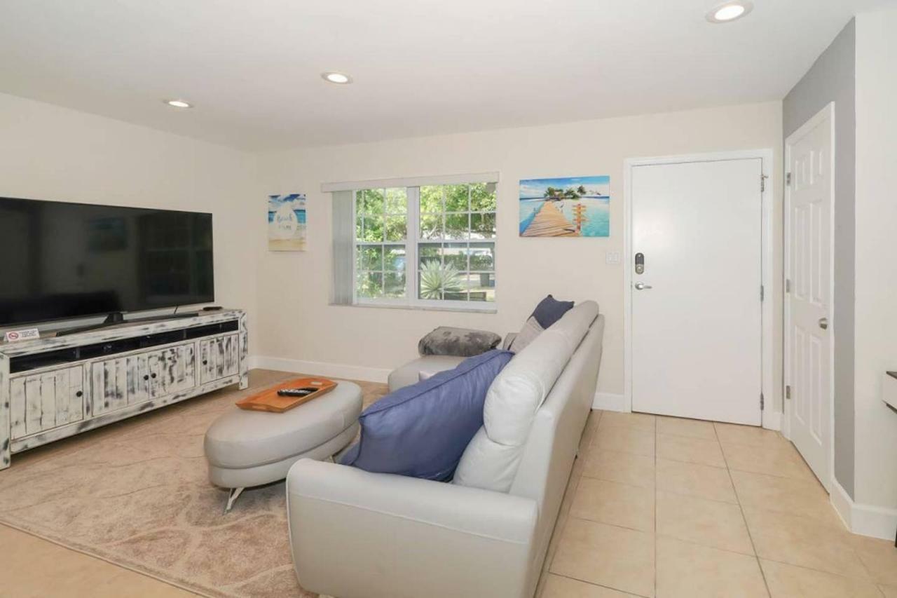 Lovely Cottage - Close To Siesta, Shops & Dining Sarasota Eksteriør bilde