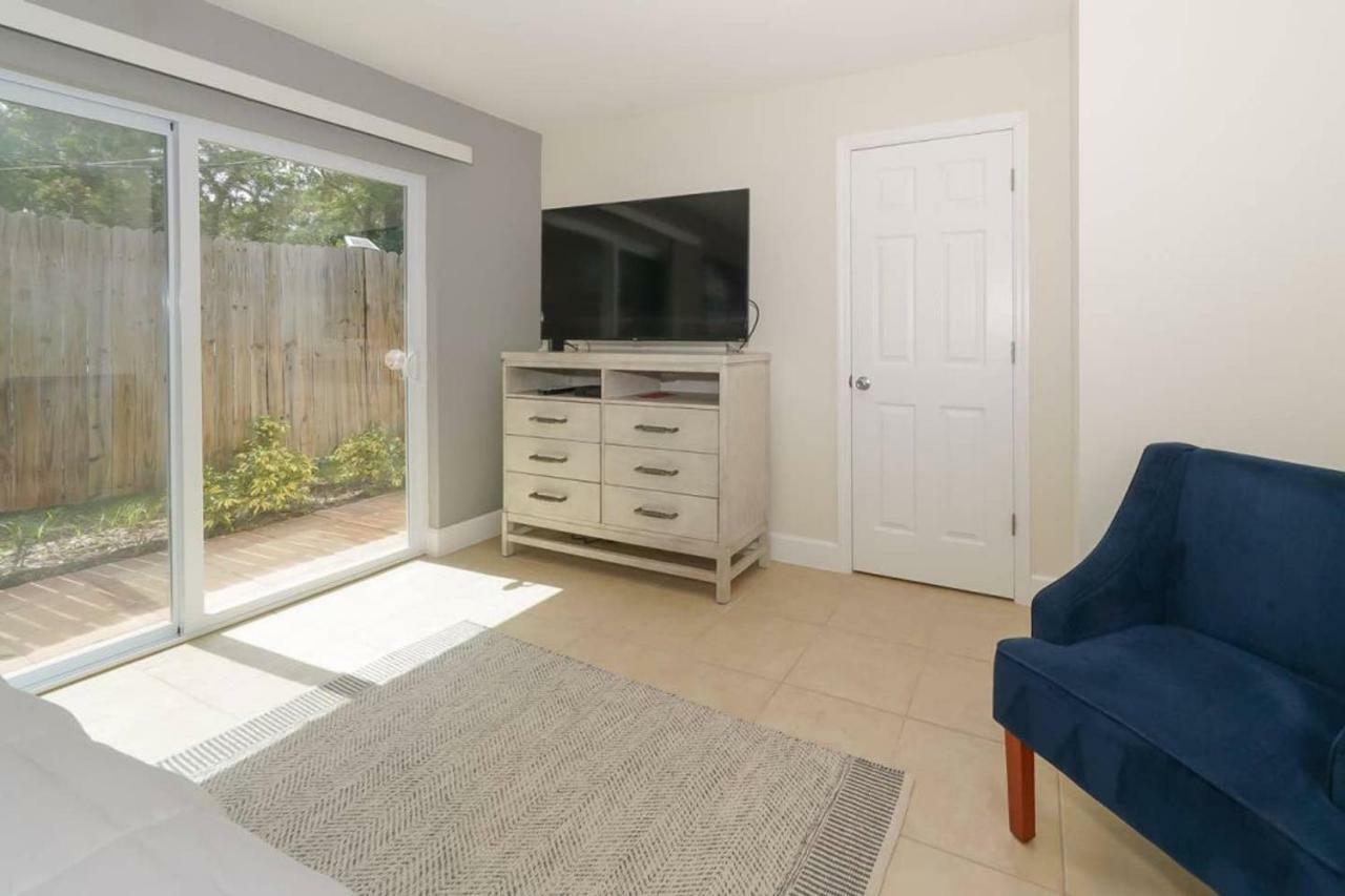 Lovely Cottage - Close To Siesta, Shops & Dining Sarasota Eksteriør bilde